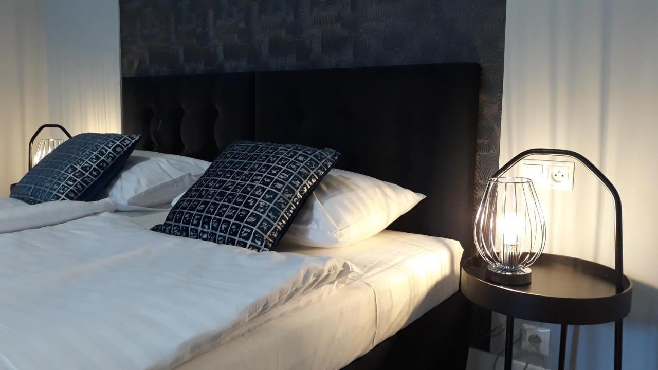 Liza Lux Apartments I Old Town بوزنان المظهر الخارجي الصورة
